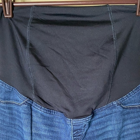 Isabel by Ingrid & Isabel Maternity Jean High Over Belly Back Crossover Panel - Picture 8 of 14